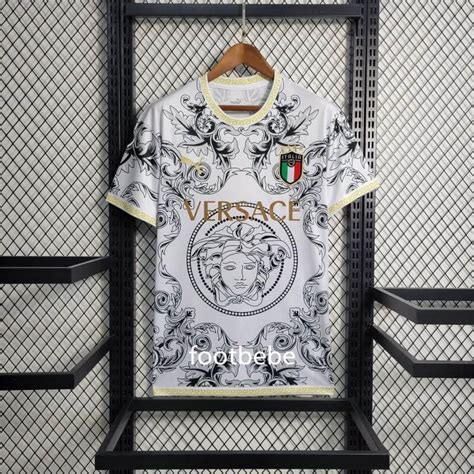 Italie maillot Versace Concept 2023 2024 .